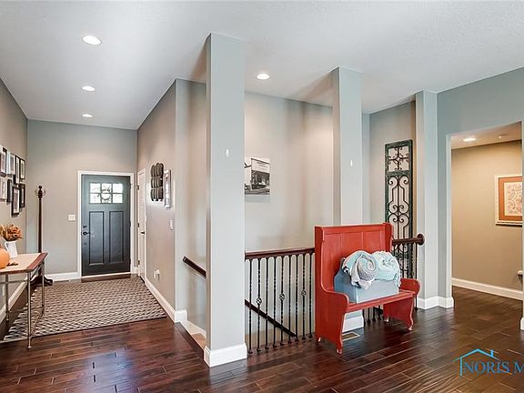 3rd image of 1741 Pinehurst Dr