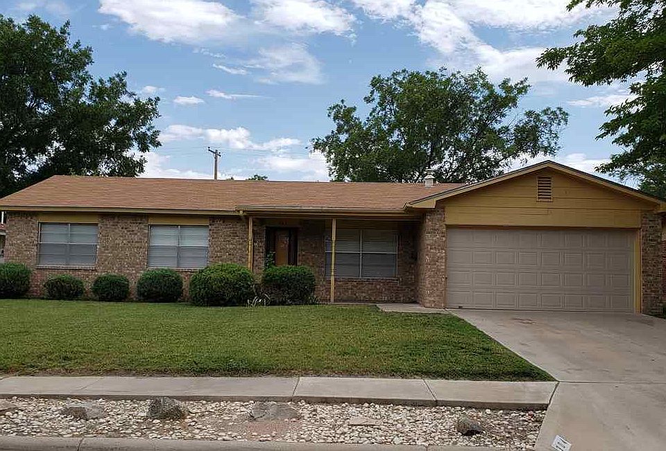 1st image of 304 E Vista Pkwy