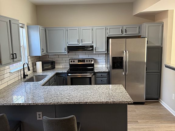 2nd image of 3010 Silverbush Ct #3010