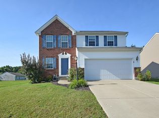 37 S Ridge Dr, Amelia, OH 45102