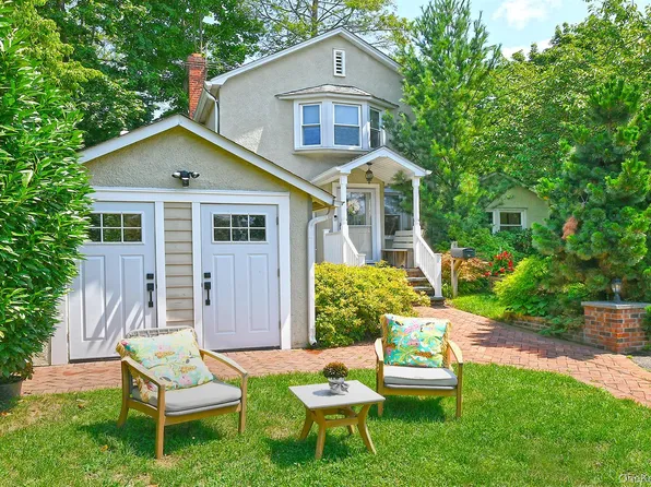 21 S Washington Street, Port Washington, NY 11050