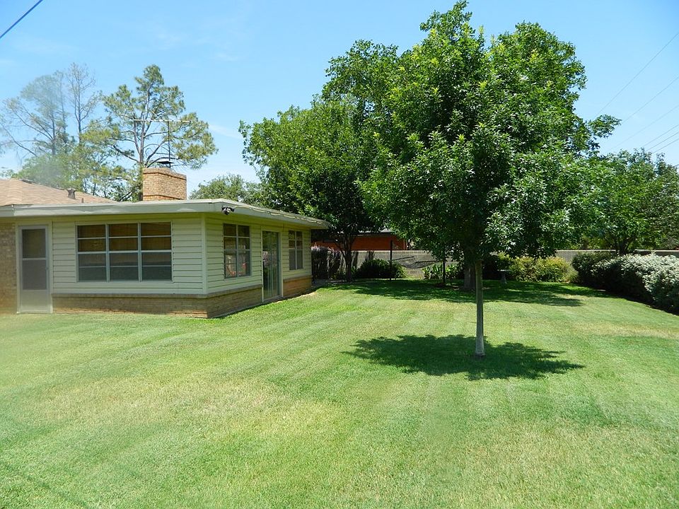 2nd image of 1802 Culver Dr