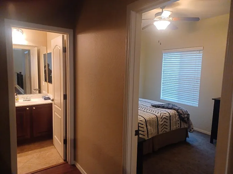 W Paradise Ln — Photo 28