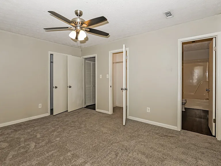 465 Rosehill Dr — Photo 10