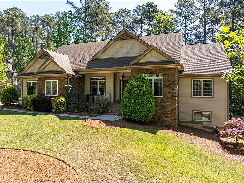 1st image of 915 Shadow Oaks Dr