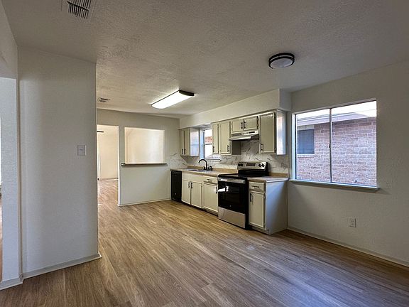 3rd image of 4306 Boros Dr