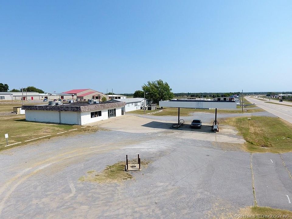 2nd image of 4731 W Highway 20