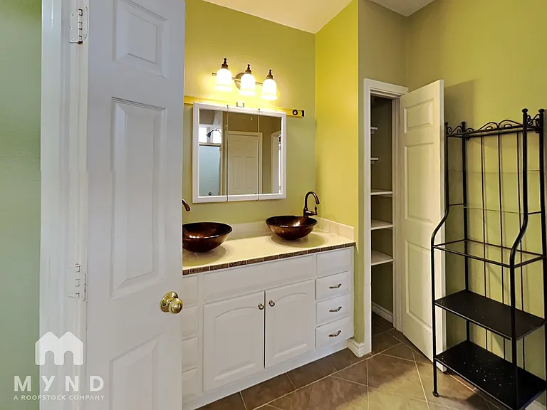 102 Elm Fork Dr — Photo 13