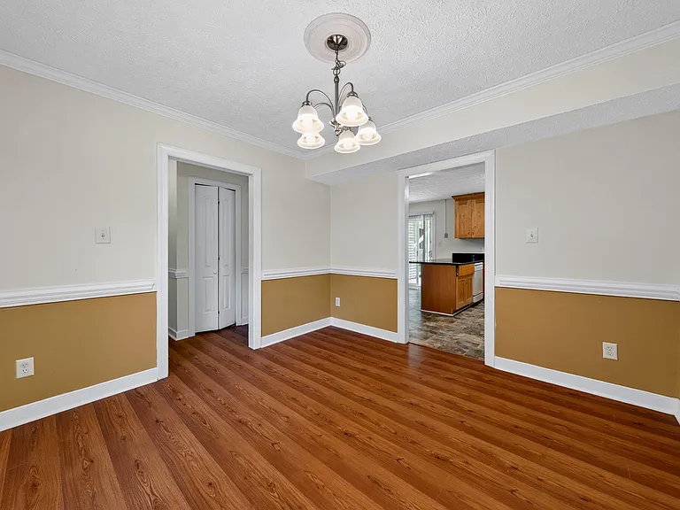 105 Trinity Woods Dr — Photo 7