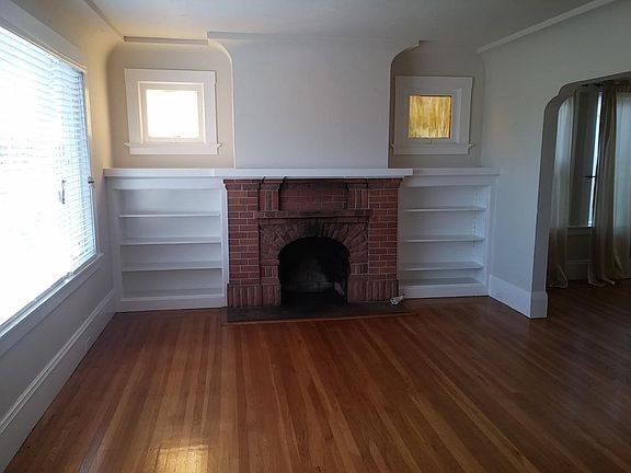 2nd image of 158 Taraval St