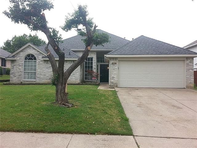 1st image of 4507 Queenswood Dr