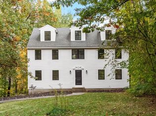 16 E Applewood Dr, Charlton, MA 01507