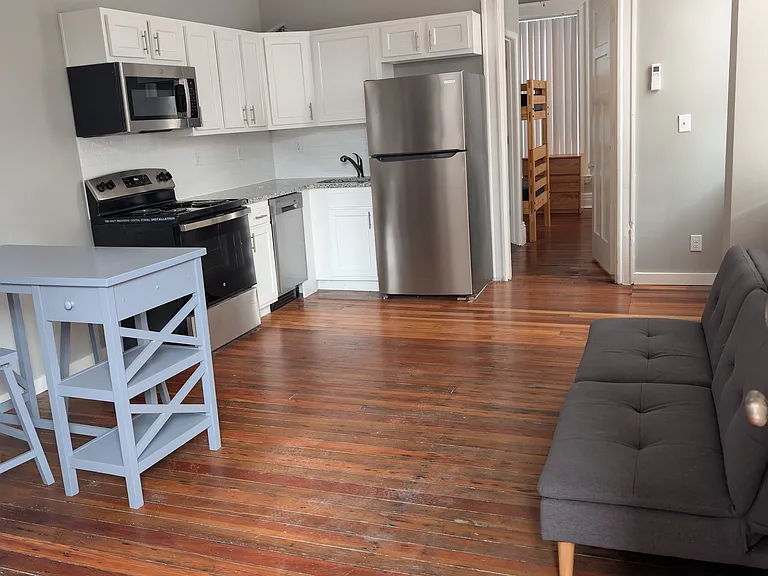 848 S 2nd St #2 — Photo 5