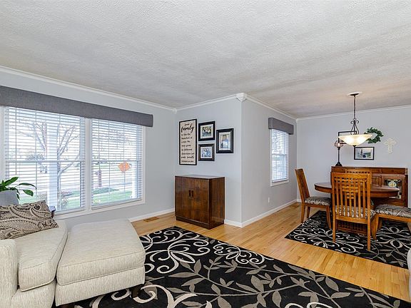 2nd image of 2285 Jenkee Dr