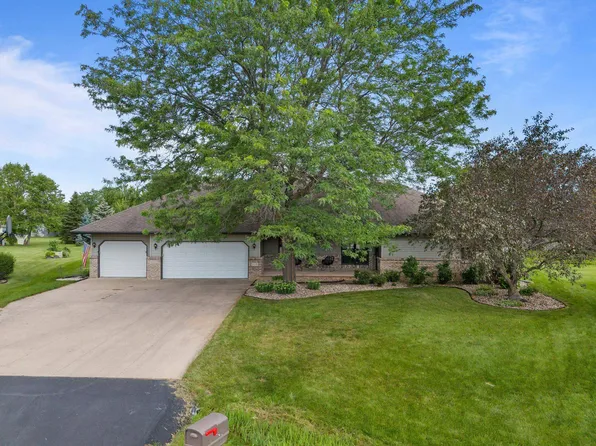 W2540 Pioneer Ct, Appleton, WI 54915