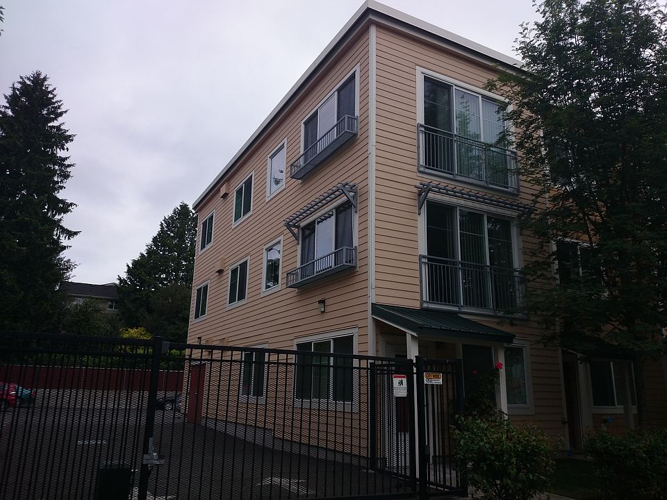1st image of 1220 E Columbia St Unit 204