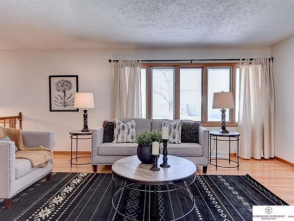 5th image of 403 Matthies Dr