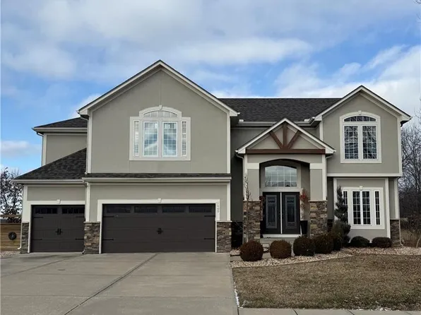 1409 SE Woodbine Dr, Blue Springs, MO 64015