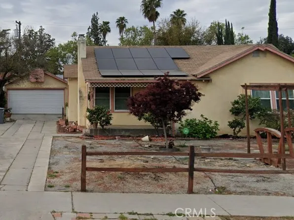 1946 E Clinton Ave, Fresno, CA 93703