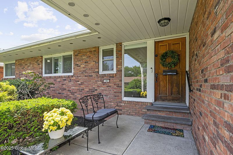 2nd image of 102 Fairlawn Avenue