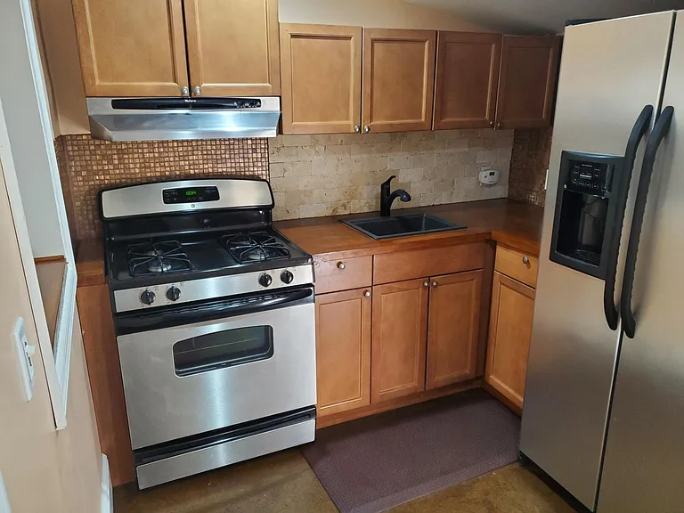 414 E Flora St — Photo 25