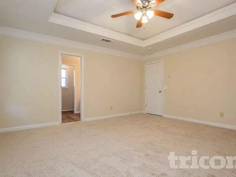 828 Georgetown Dr — Photo 11