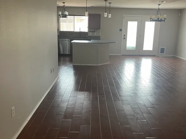 1625 Dream Catcher Way, Krum, TX 76249
