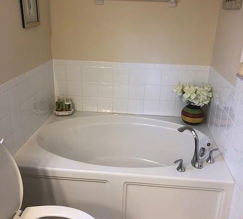 3rd image of 7132 Cedarcrest Blvd