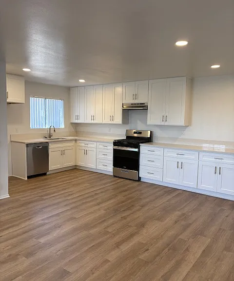 South St Apartments — Photo 12