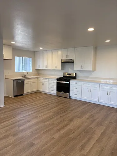 Floor plan 305
