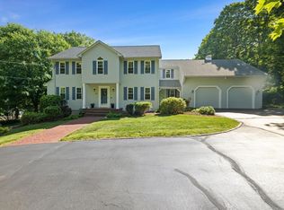 61 Beach St, Millbury, MA 01527