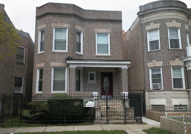 1st image of 6628 S Woodlawn Ave #2