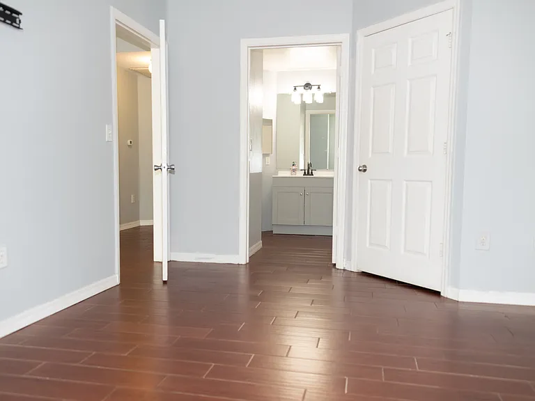 2025 Erving Cir #4207 — Photo 62