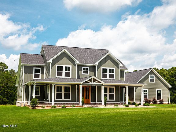 2nd image of 3540 Mistletoe Road