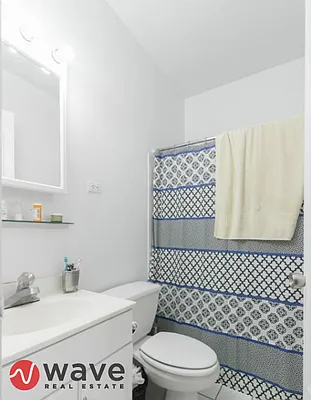 Rented by Wave Real Estate Group | media 16