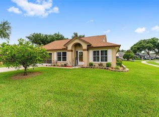 2121 Vindale Rd, Tavares, FL 32778