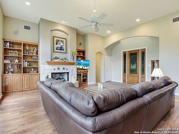 5th image of 8138 Pimlico Ln