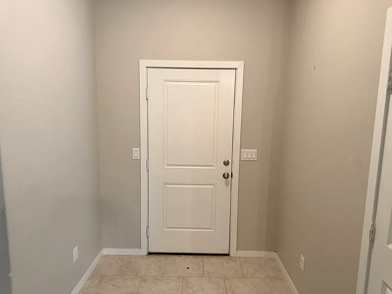 6500 Ranch Ave — Photo 2