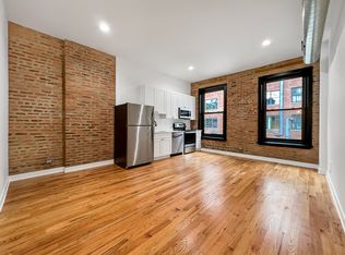 309 W Chicago Ave #302, Chicago, IL 60654