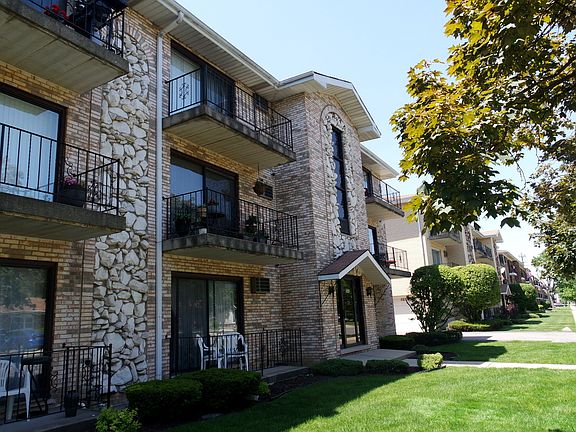 2nd image of 8840 Mobile Ave APT 306