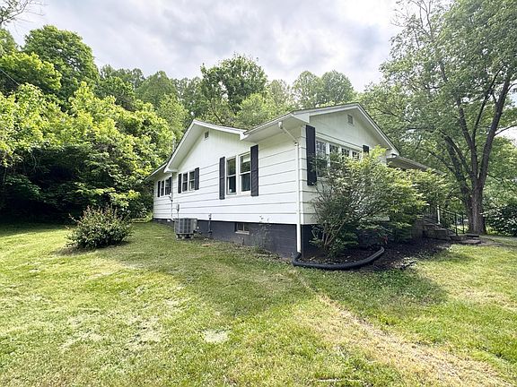 3rd image of 6095 Daniel Boone Rd