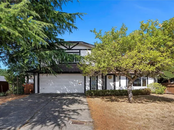 1634 Tasco Close, Saanich, BC V8N 5P2