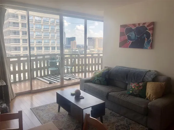 2016 Main St APT 1511, Houston, TX 77002