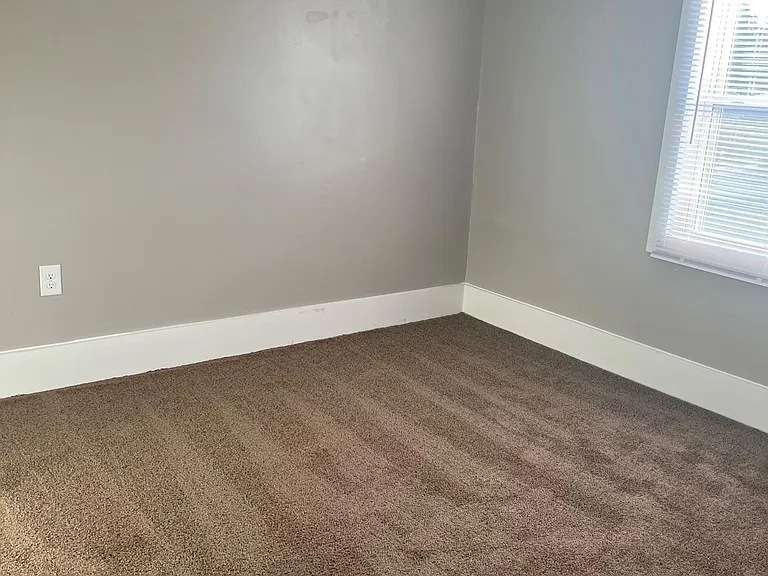 2233 English Ave — Photo 9