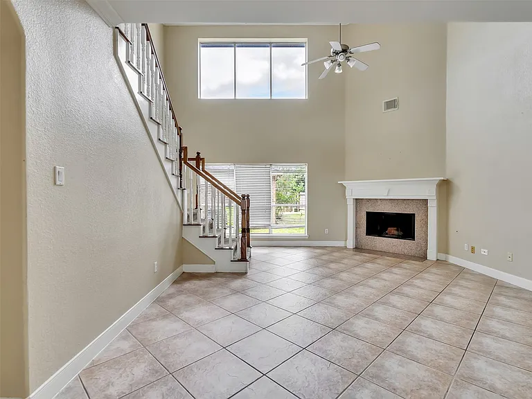 1803 Ripple Creek Dr — Photo 9