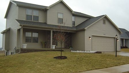 Front view of home