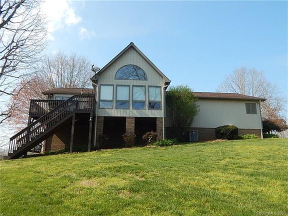 2nd image of 27 River Dr