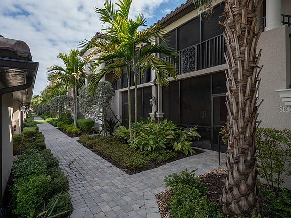 4th image of 5528 Palmer Cir Unit 202