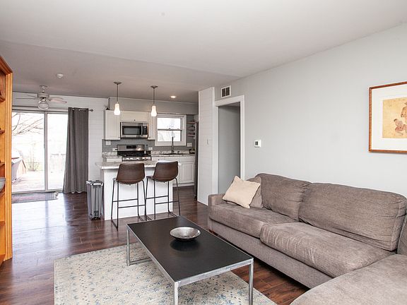 5th image of 504 Radliff Rd