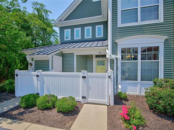 2nd image of 301 Promenade Ln